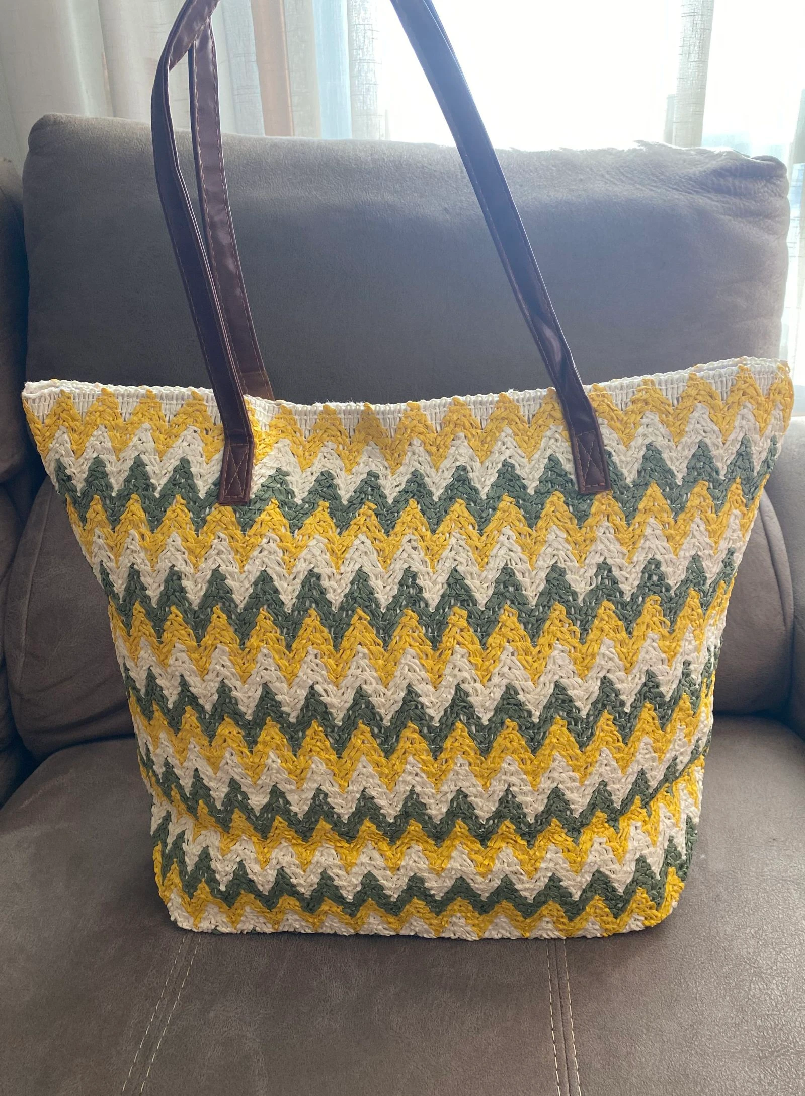 Bolso de hombro grande de rafia multicolor 